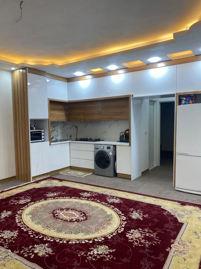 ۸۳متری کیانهشر لاله فاز اول روبروی پارک