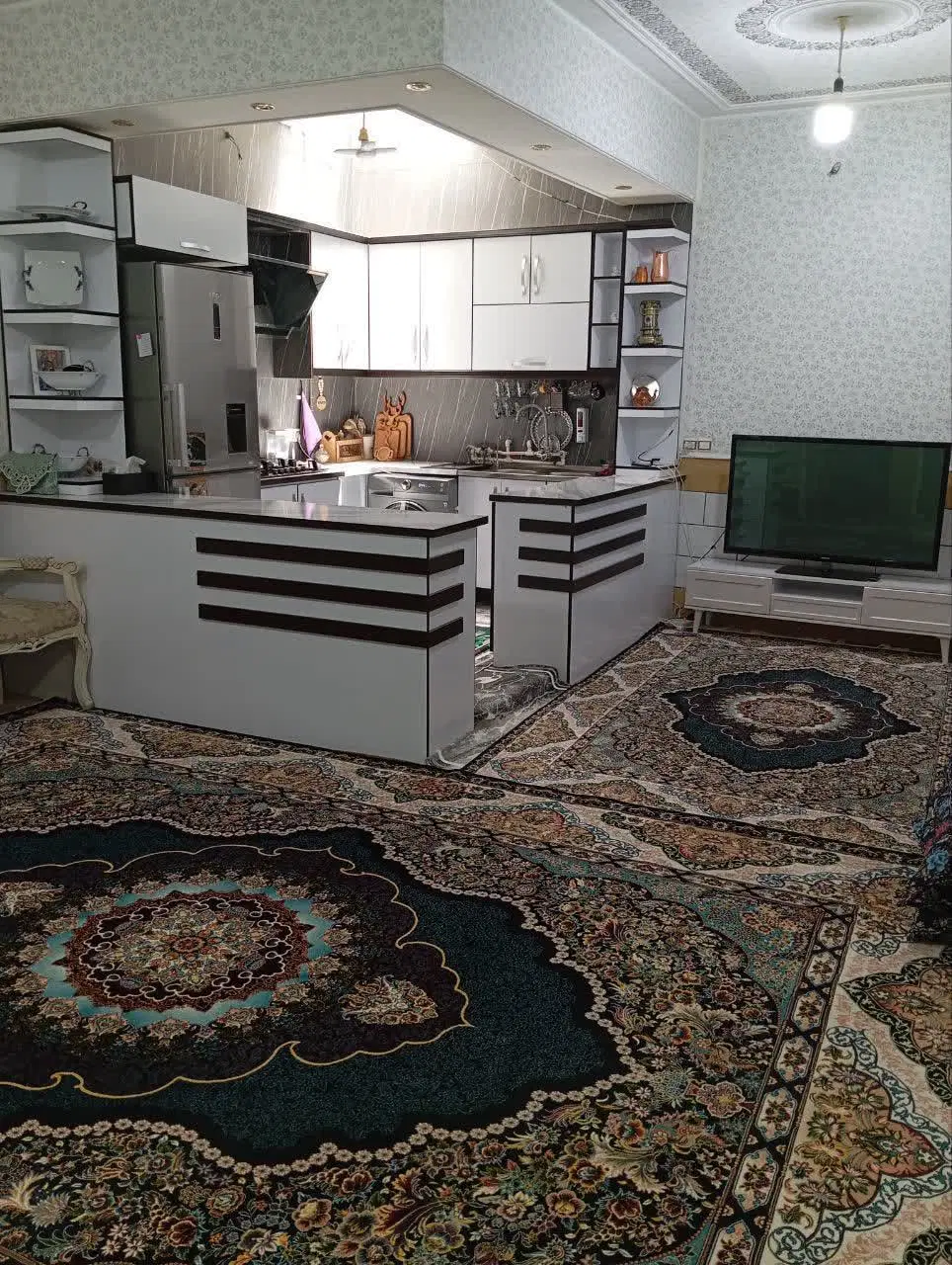 خانه دوطبقه جلوقواره