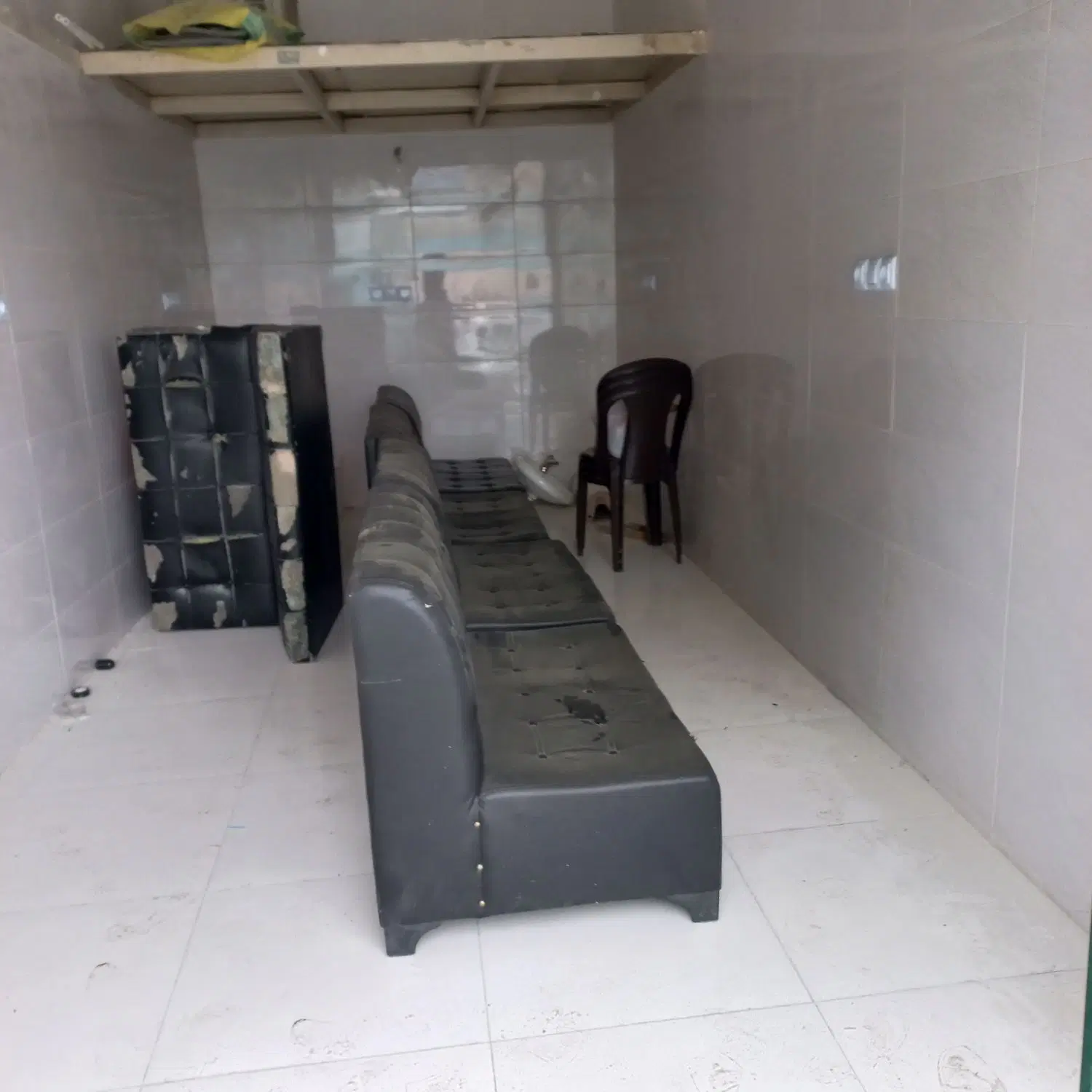 فروش مغازه خیابان اصلی فروردین -