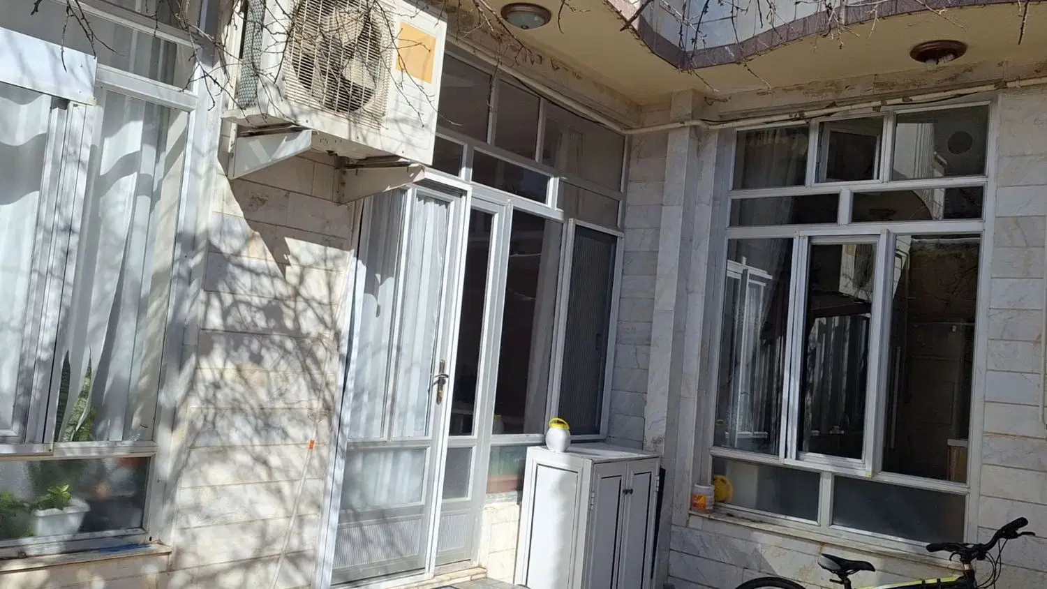 خانه در نشاط کوچه ۳
