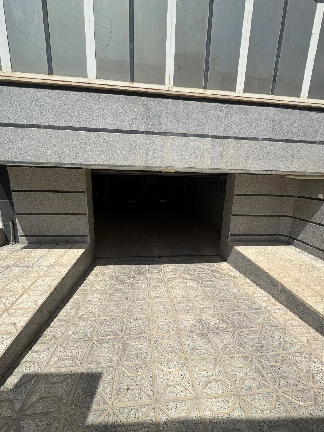 فروش یک واحد آپارتمان