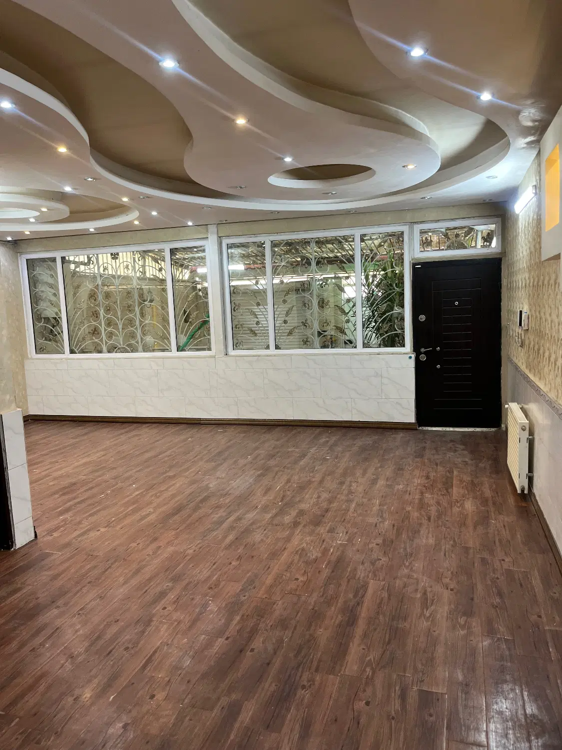 خانه ۱۵۰ متری شیک و بسیار تمیز_سه خواب _ مهدیه