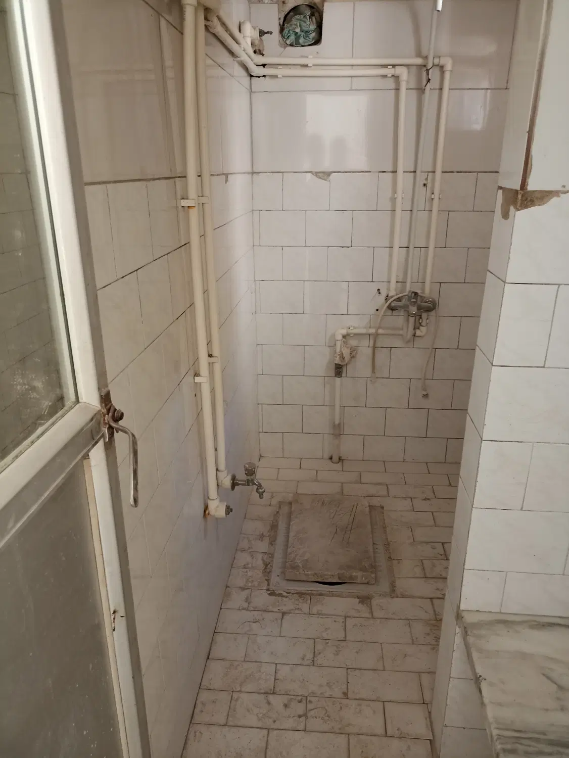 منزل دربست کامل و عالی موقعیت چهارراه بلوار نماز