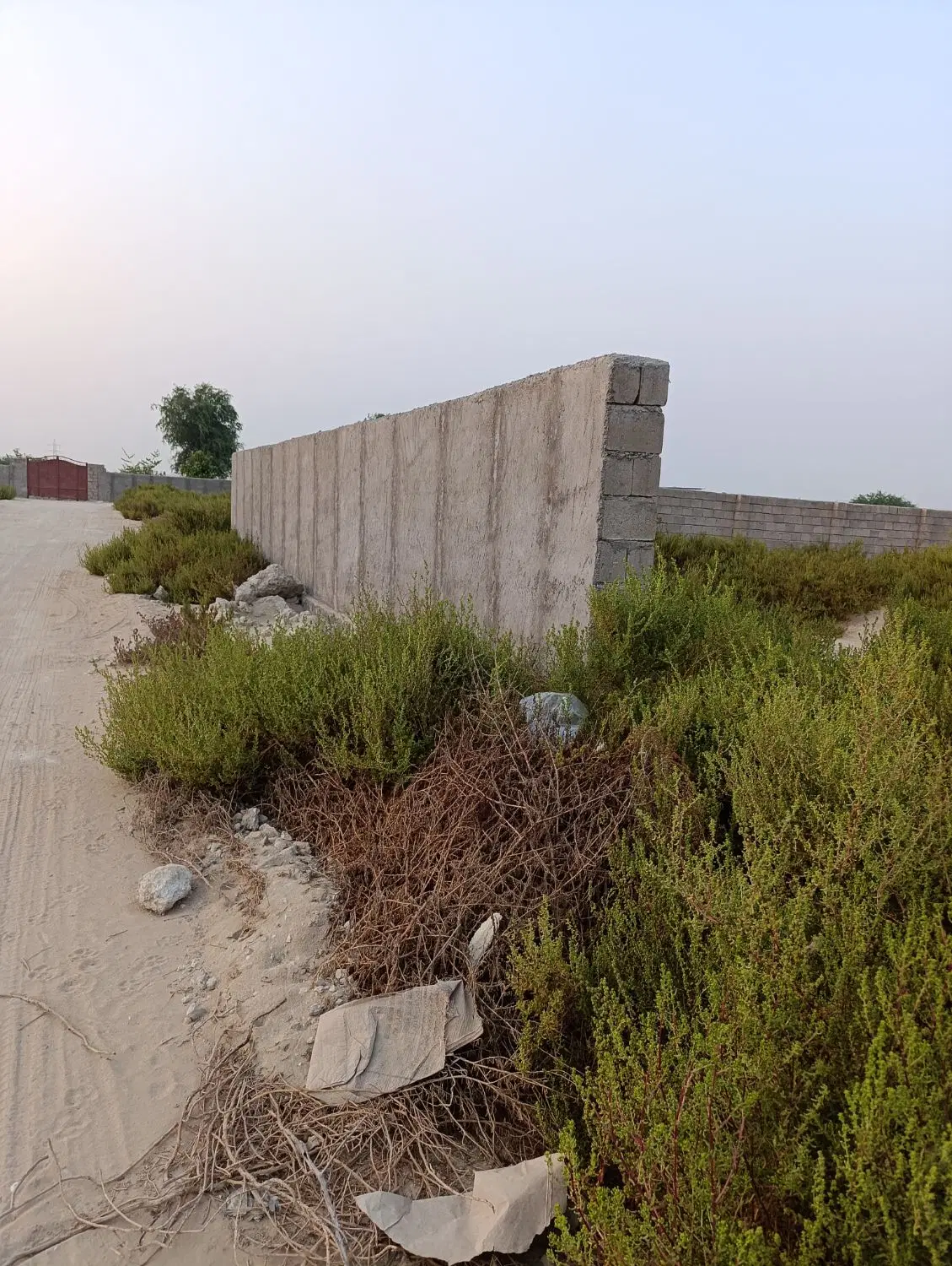 زمین 400 متری