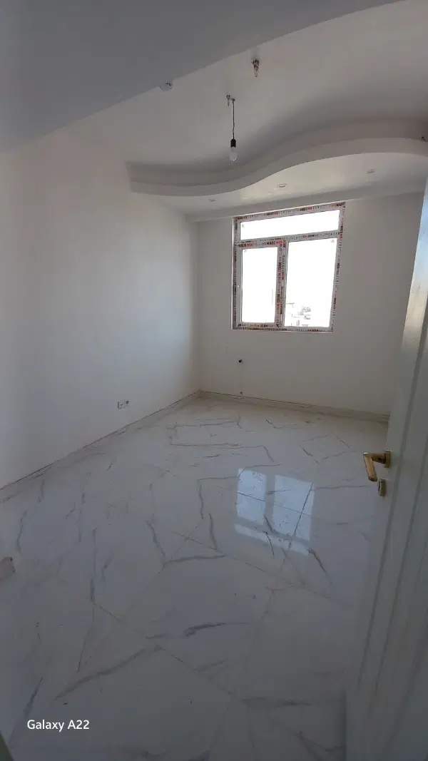 اپارتمان ۱۰۰ متری  کلید نخورده