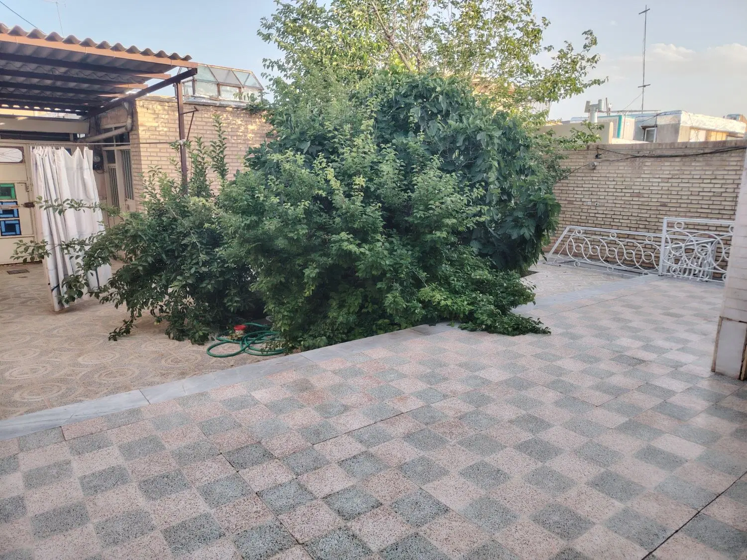 منزل ویلایی بزرگ