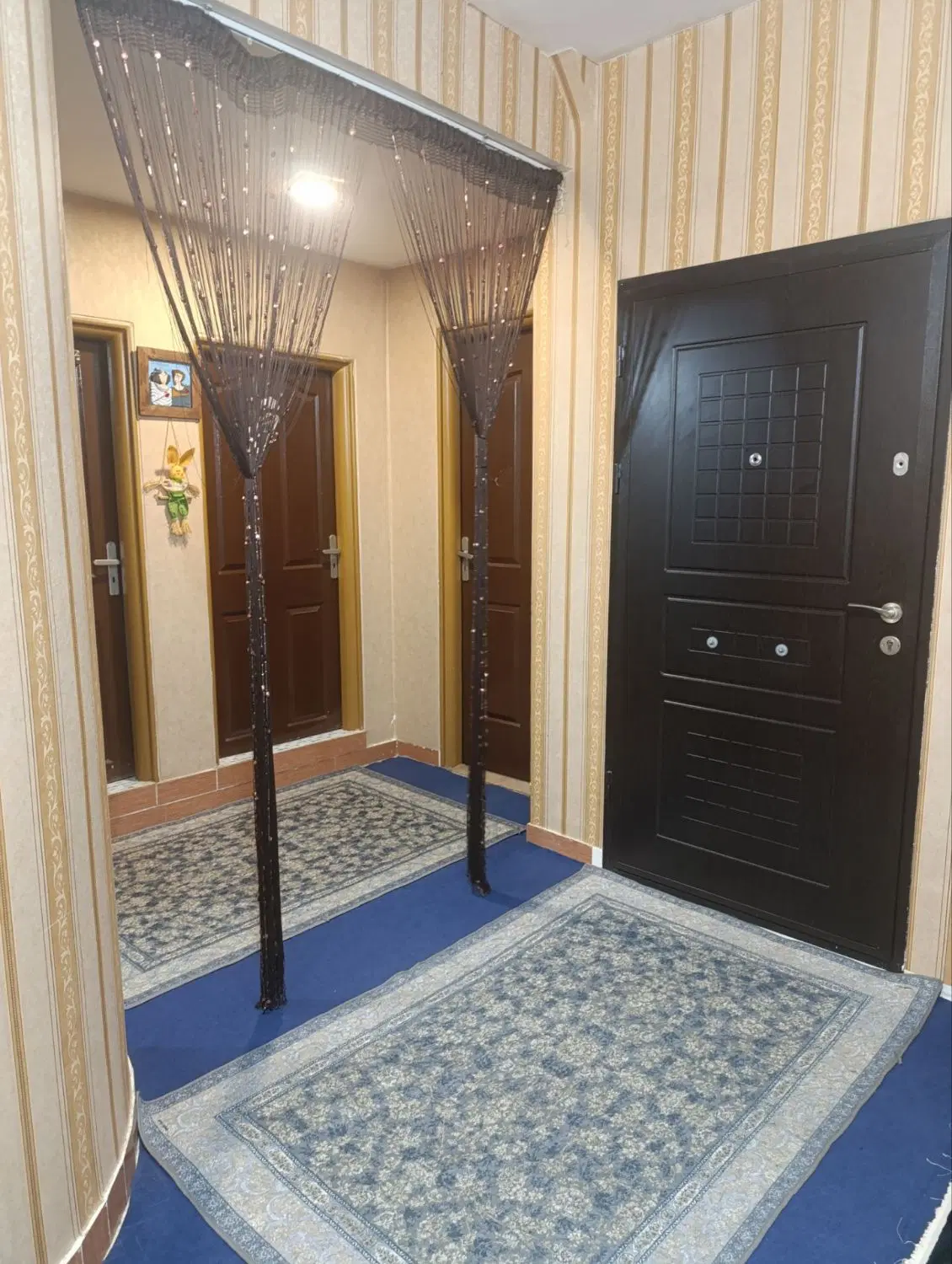 فروش یک واحد آپارتمانی در شهرستان صحنه