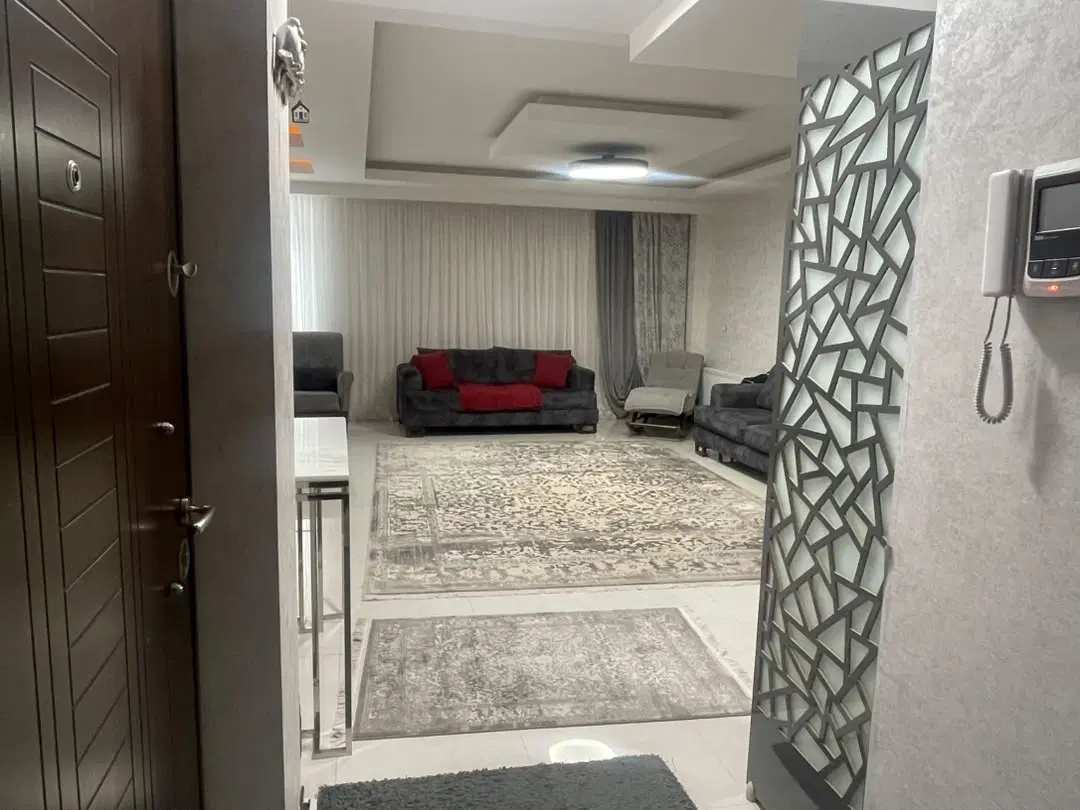 واحد طبقه اول خیابان دهخدا شمالی