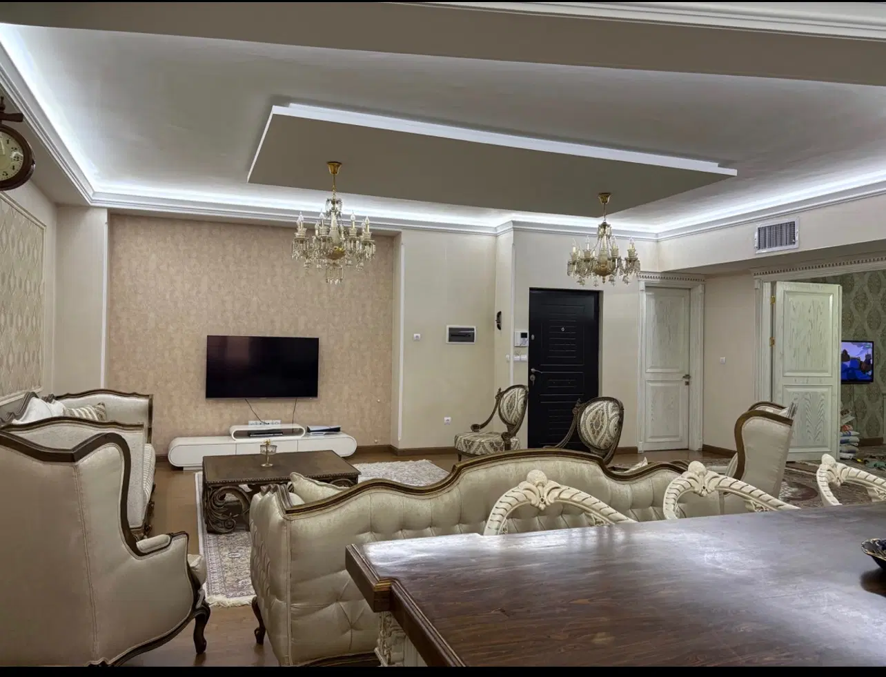 فروش یک واحد اپارتمان ۱۴۱ متری
