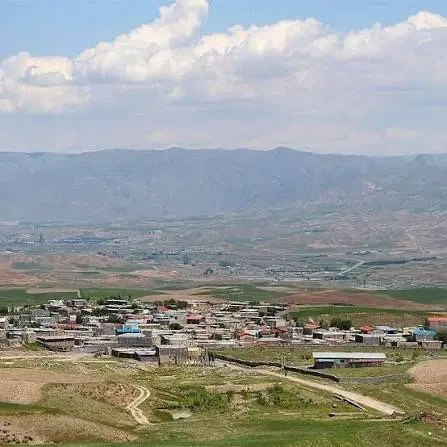 زمین فروشی