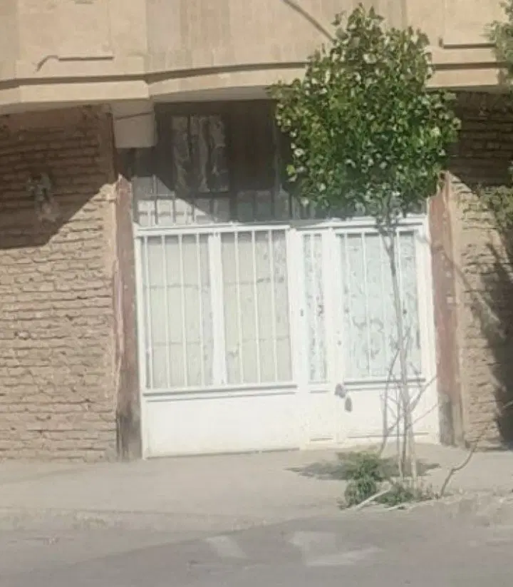 انبار جهت اجاره. در طلاب. طباطبائ.