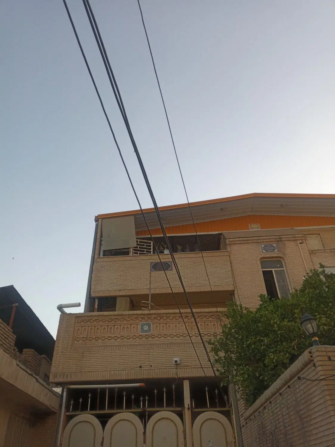 سه راه کرمان طبقه بالا۲خواب دوواحدی