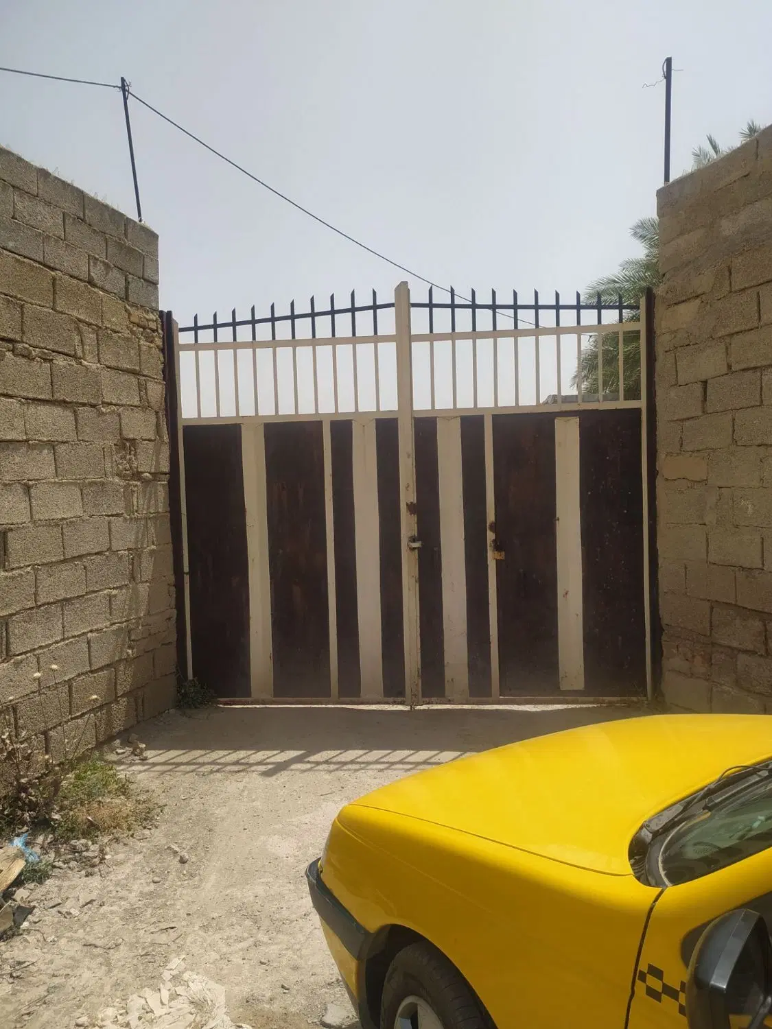 حصاربزرگ‌جهت انبار و مکانیکی