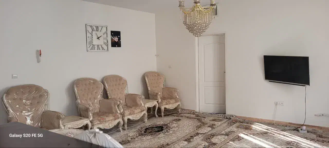 ۶۴ متر شهرک سینا