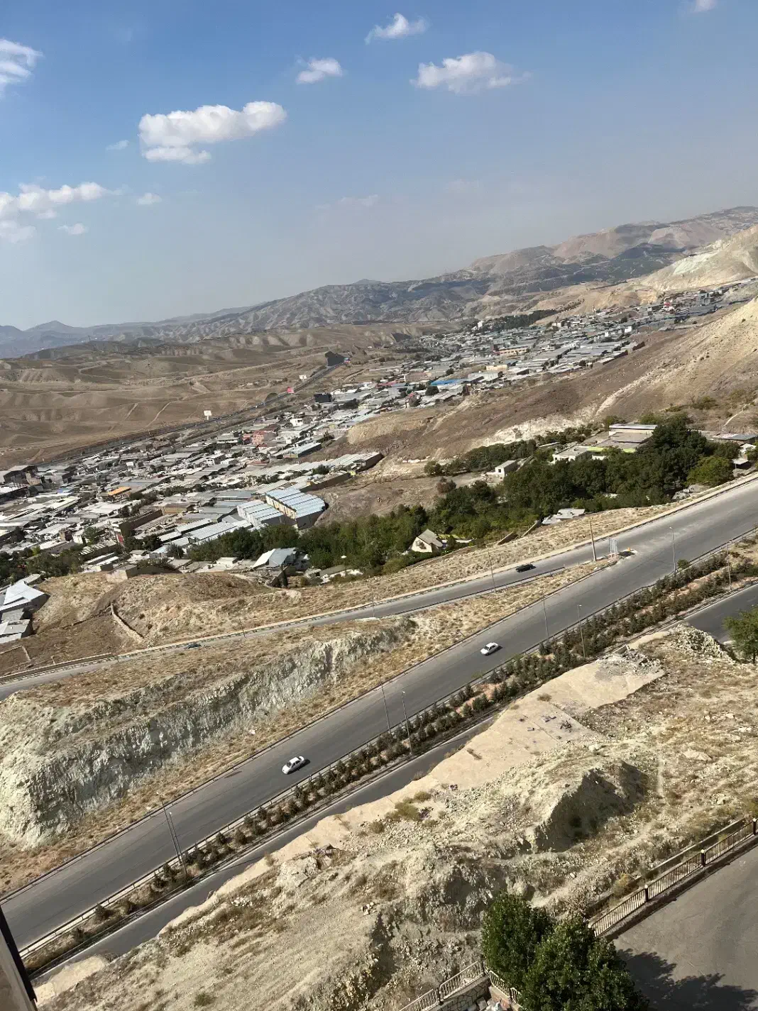 آپارتمان ۸۷متری ط ۱۱ فاز۹جدید