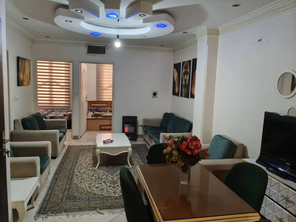 همخانه
