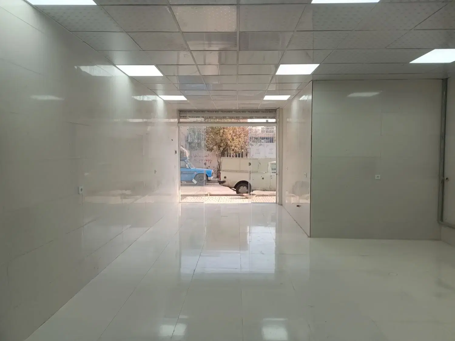 یک باب مغازه ۶۰ متری نو ساخت ۱۴۰۵