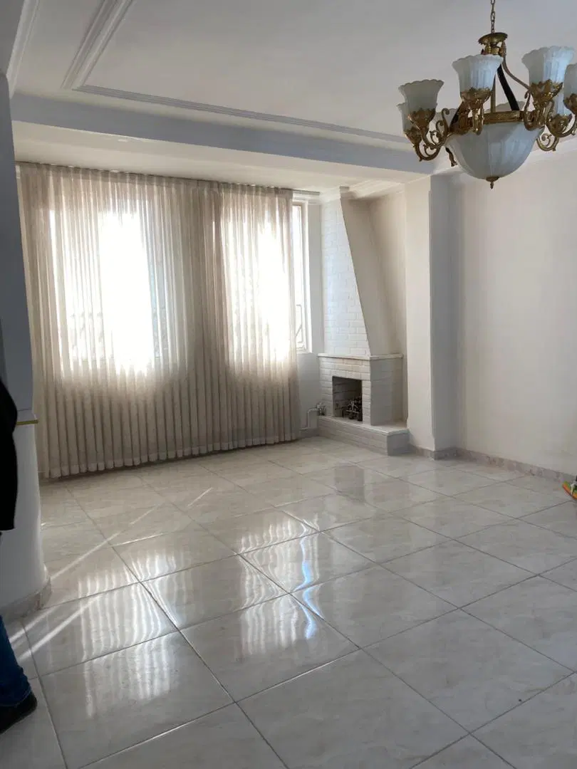 ۱۲۰متری نوساز در خیابان داریوش