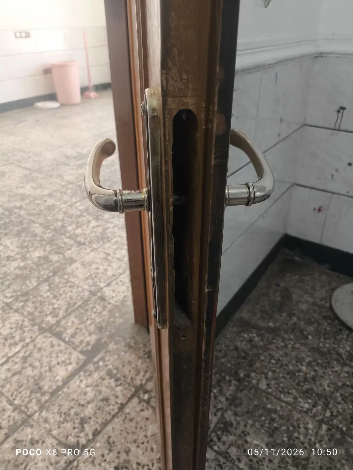 فروش مغازه سنددار95 متر بهبهان روبروی مسجد باقرخان