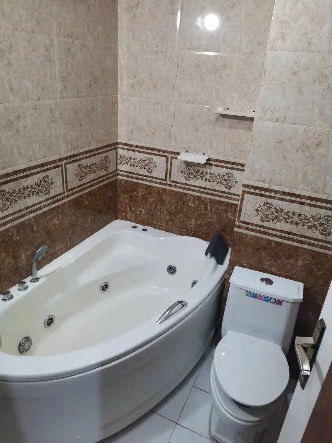 فروش۳ خواب فول امکانات پارک کسمایی تاپ لوکیشن