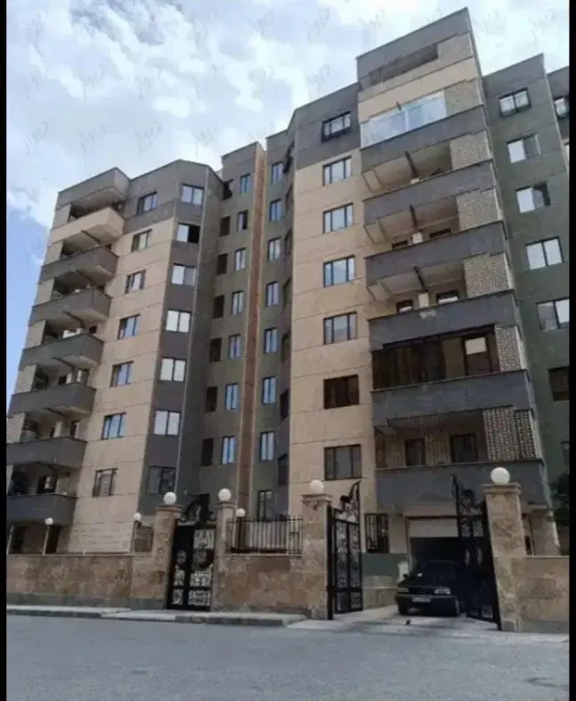 اپارتمان در مالک اشتر