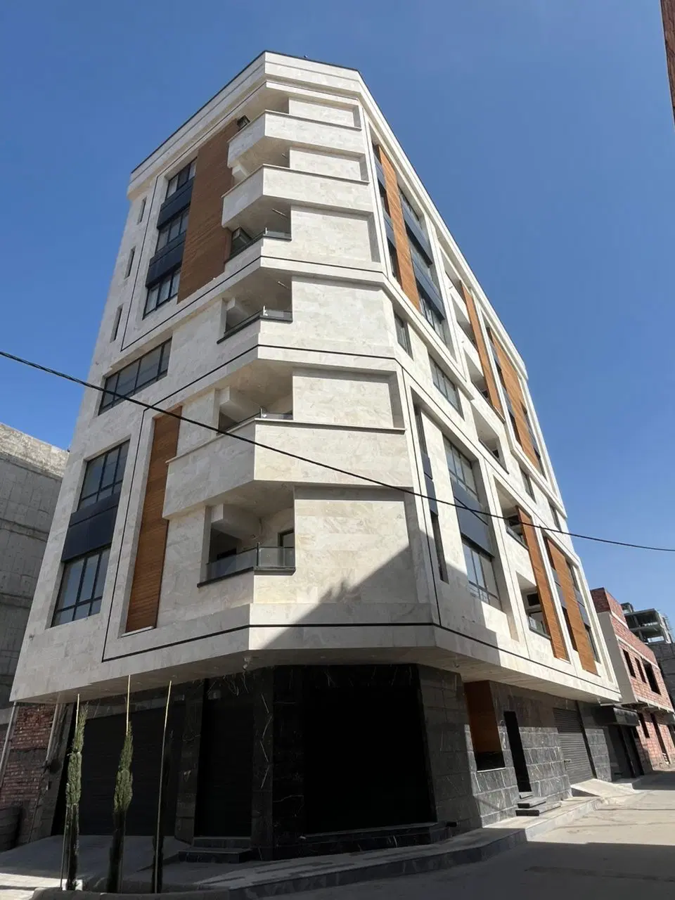 زمین جنوبی بلوار هدایت