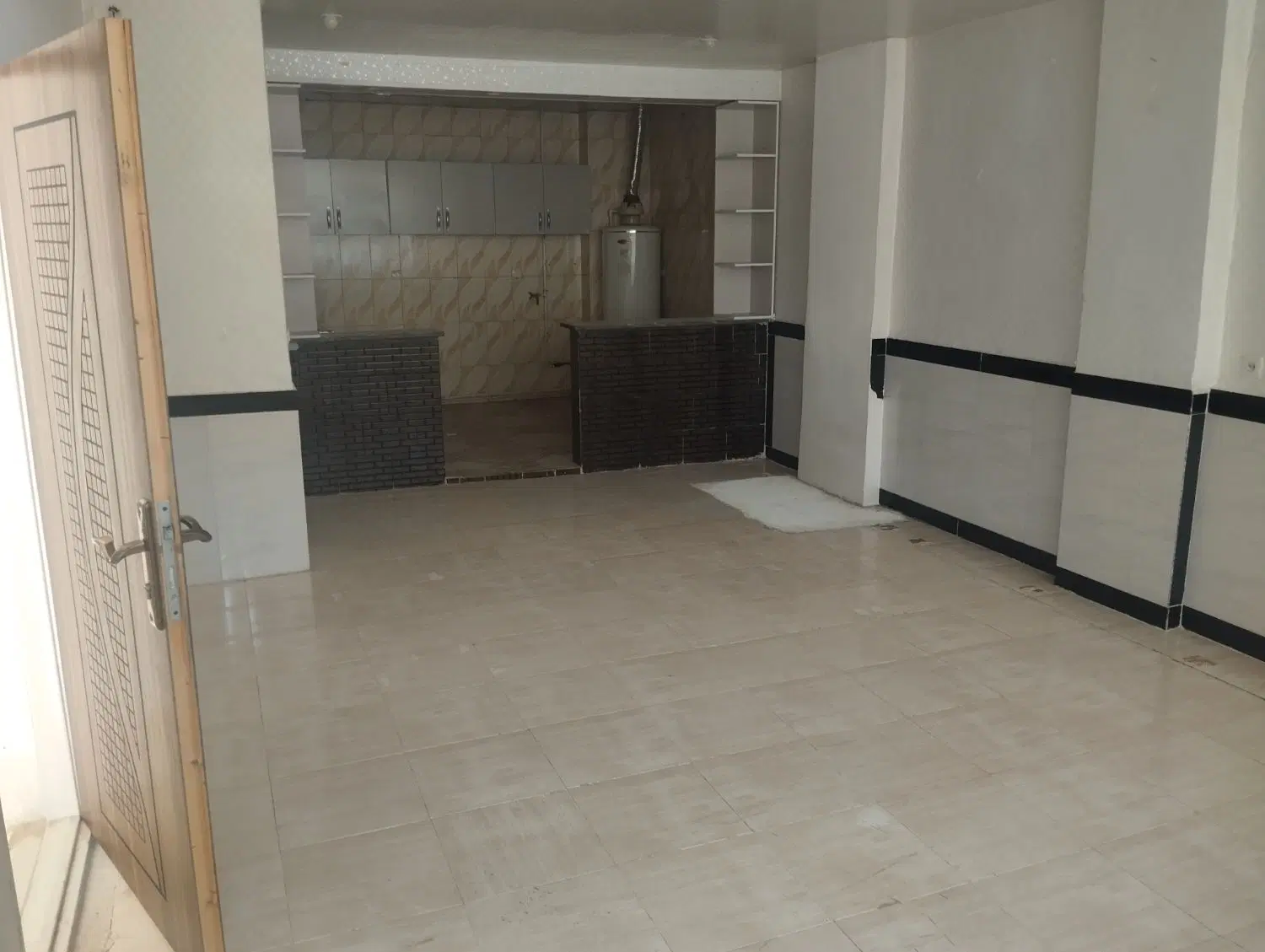 خانه دو طبقه مسکونی کوره ی موسوی