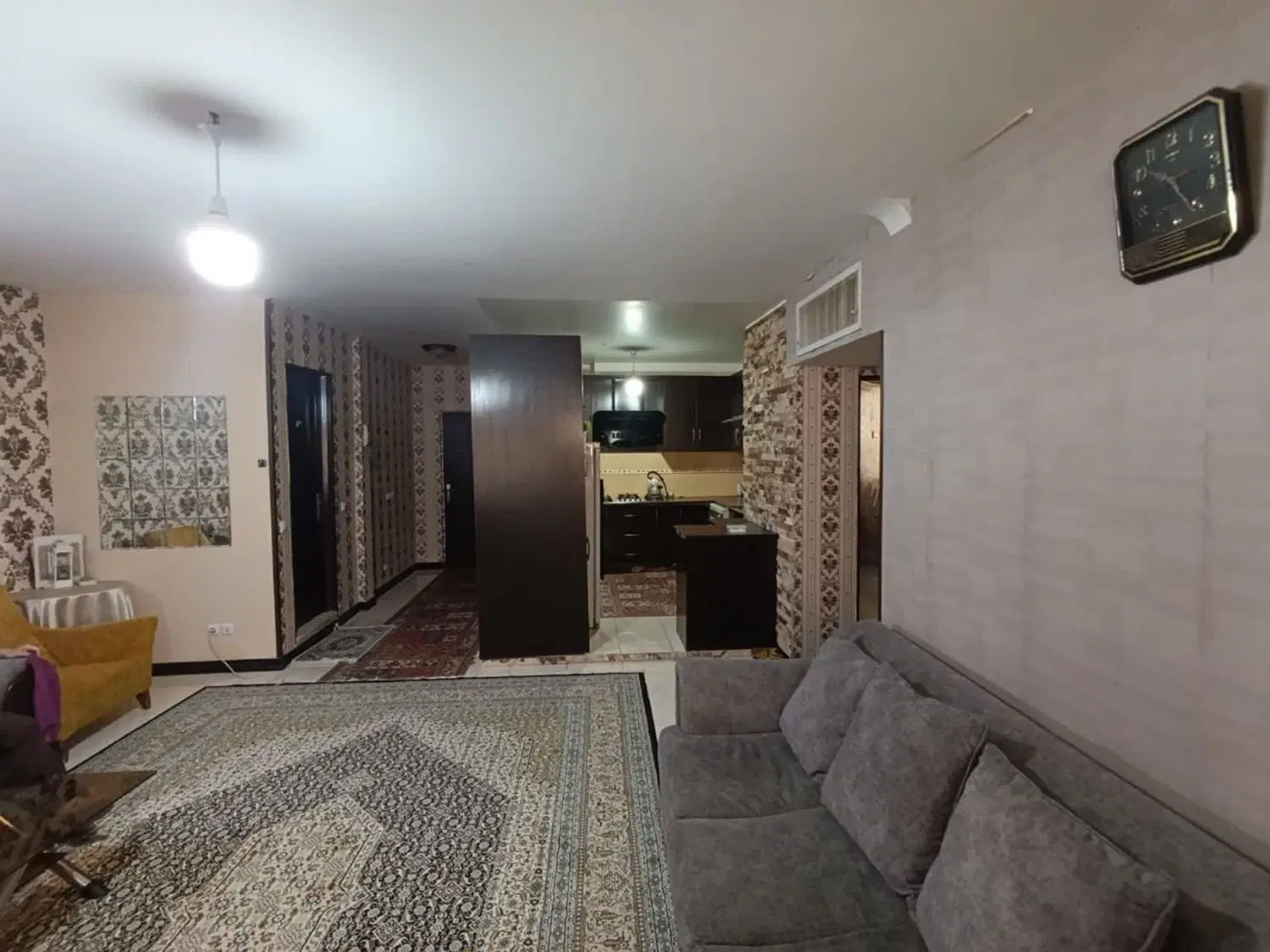 آپارتمان ۹۱ متری تک بلوک ۳ واحدی