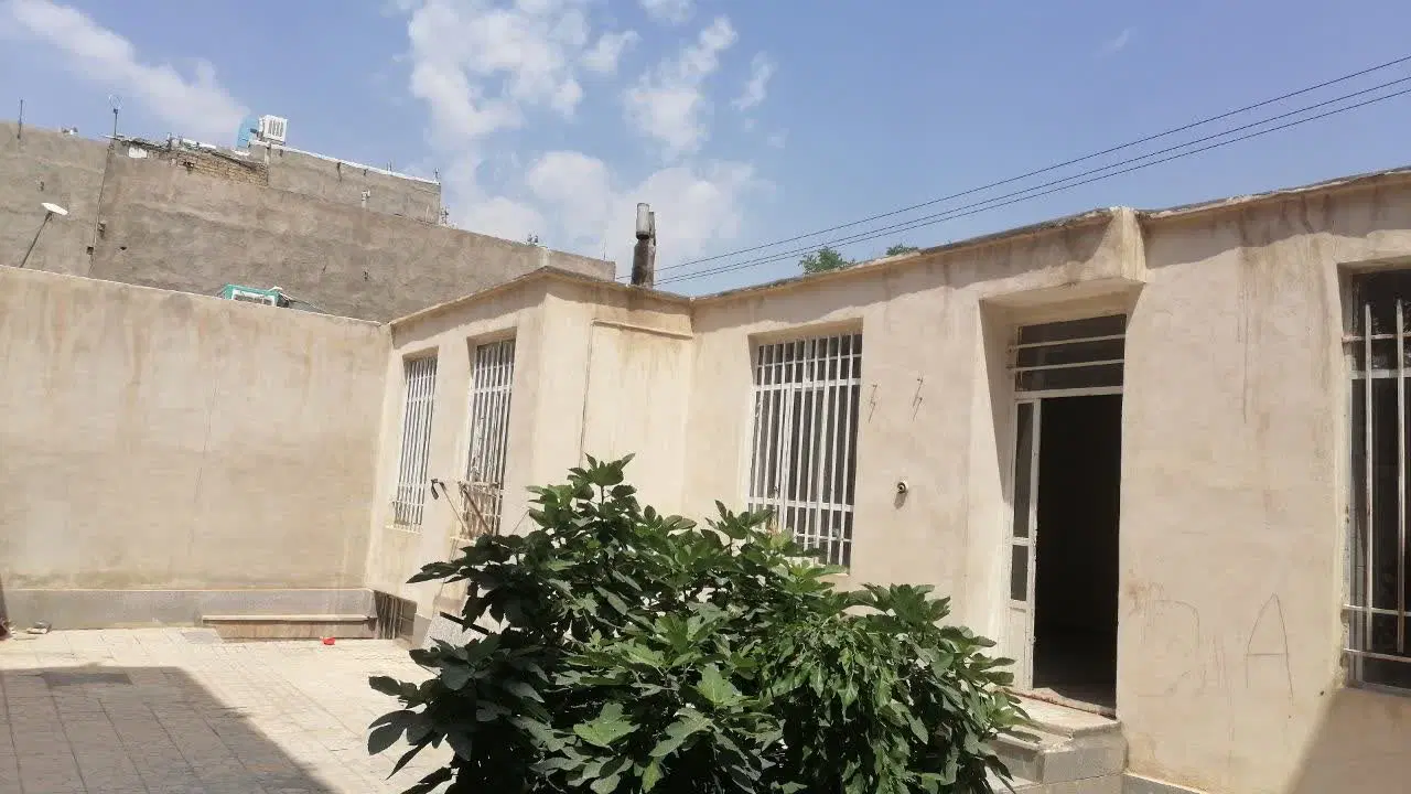 250 متری جنوبی دربست