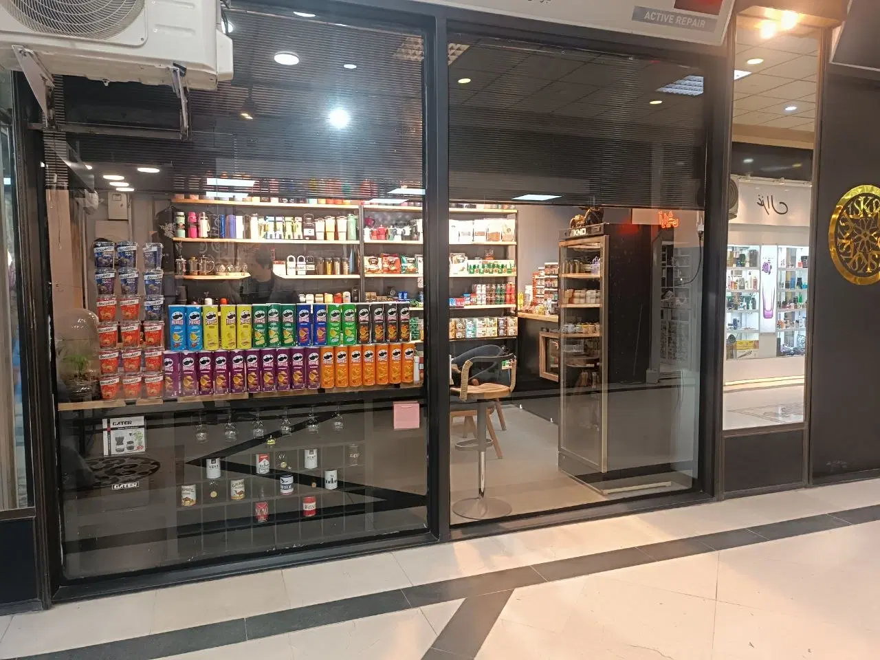 ۲۸ متر مغازه بر پاساژ  سعدی