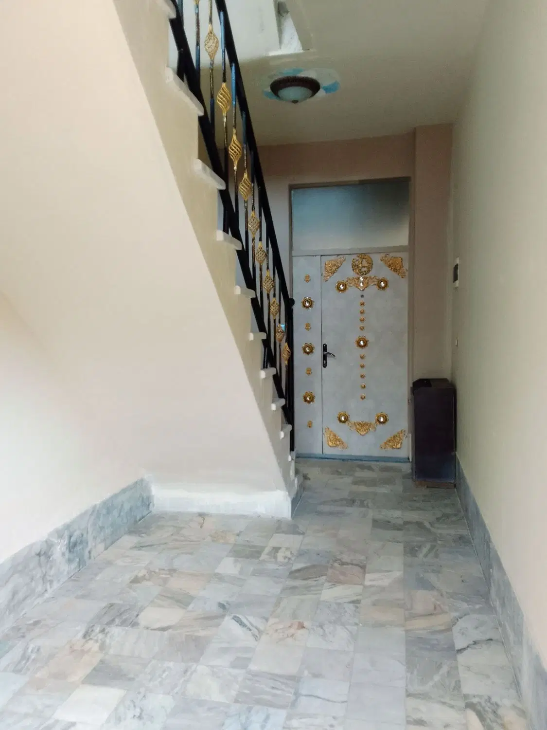 اجاره منزل مسکونی ۳ خوابه در کوی امیریه