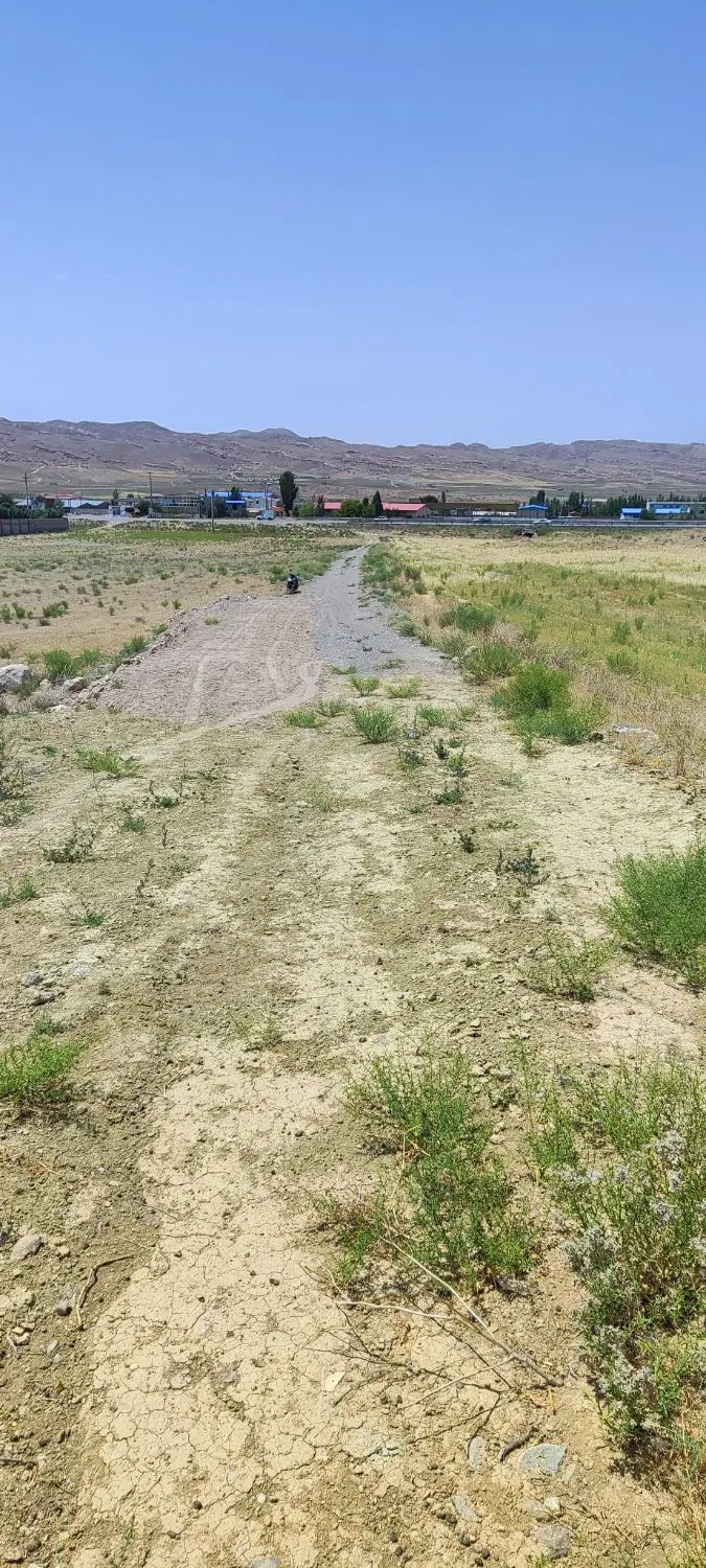 زمین مناسب سالن ۵ کیلومتری ۳ راهی اهر
