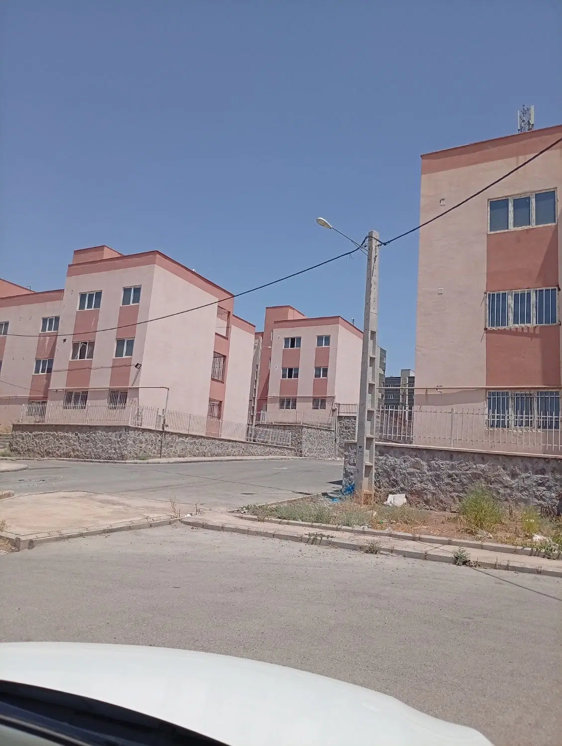 فروش آپارتمان دوخوابه خام در پروژه هسا2