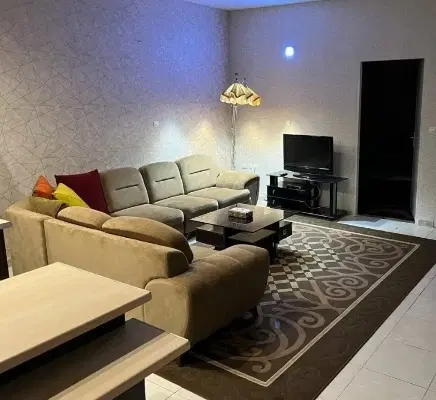 همخانه