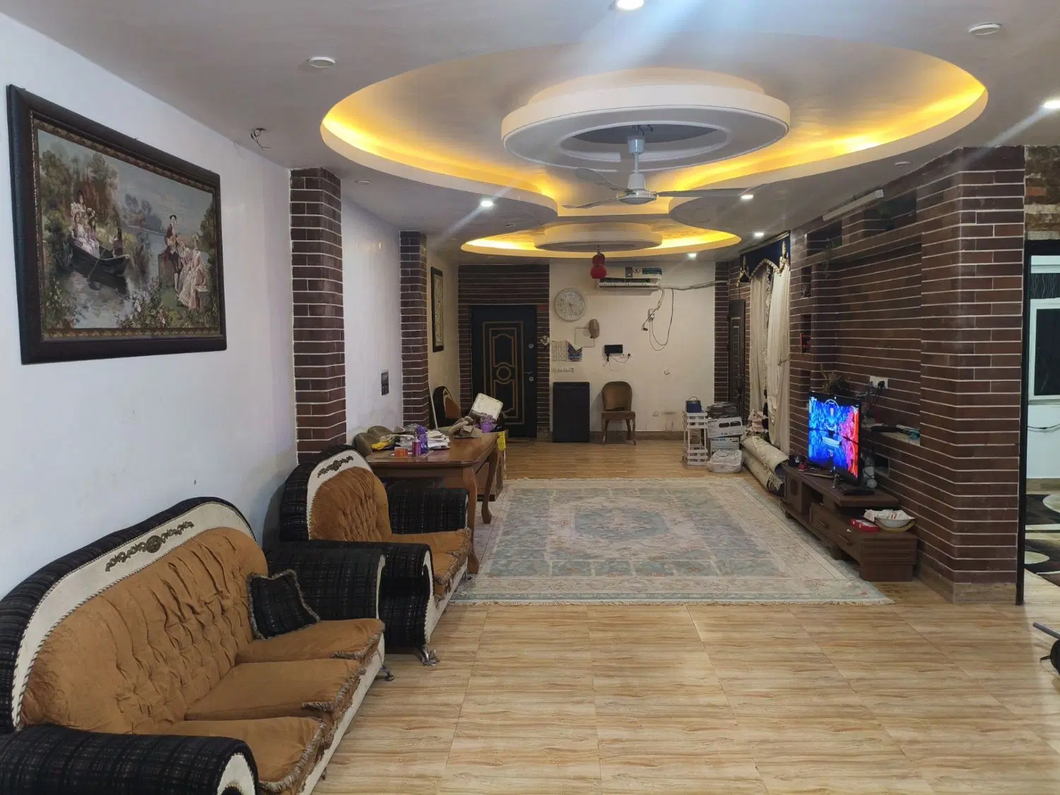 خانه ۱۷۰ متر زیر بنا با حیاط و تراس بزرگ