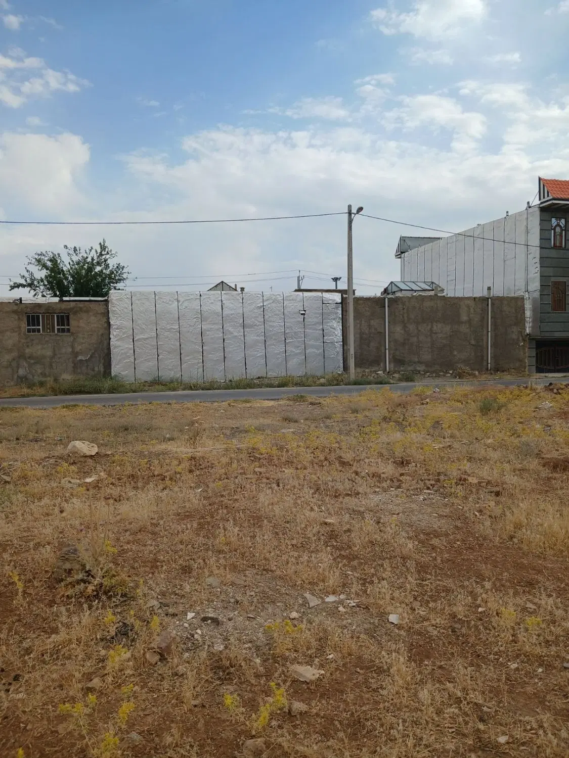 زمین مسکونی