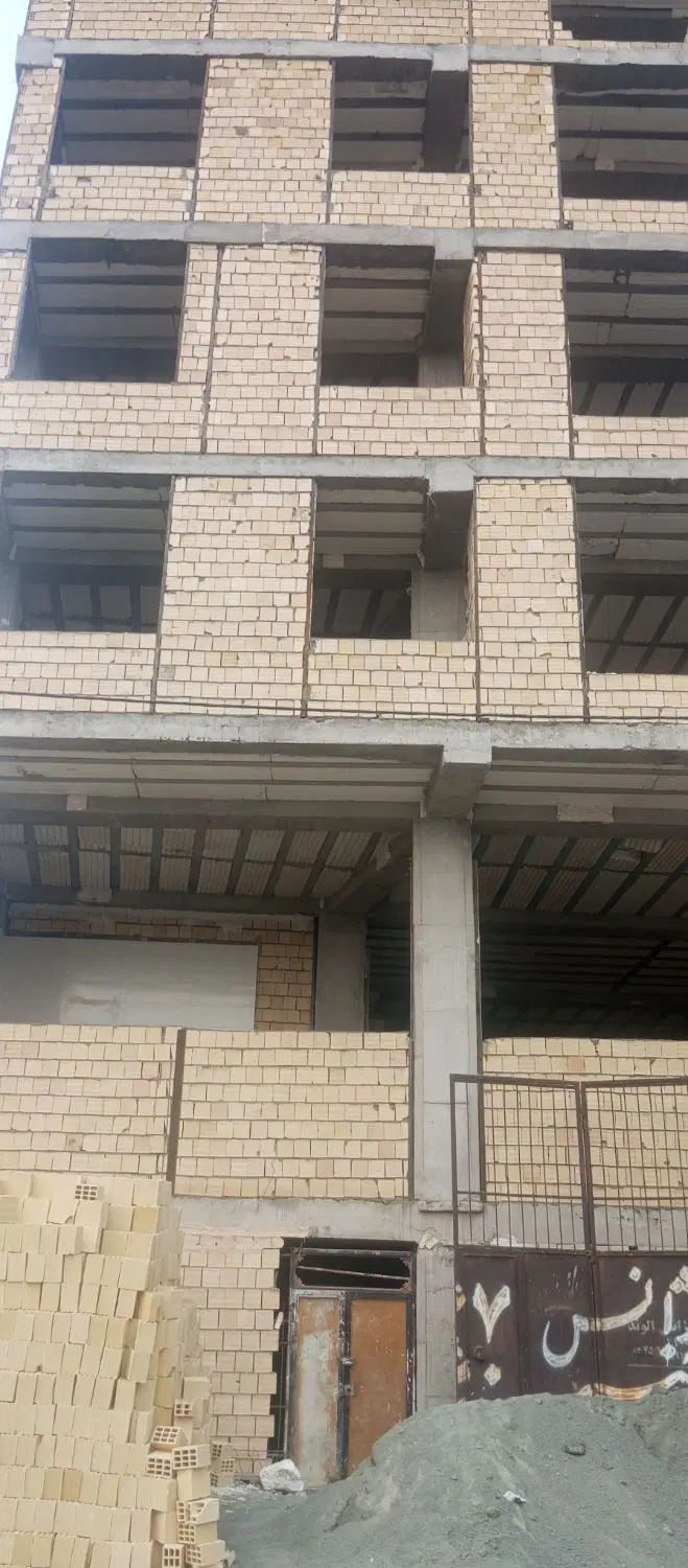 آپارتمان کلیدنخورده هرسین