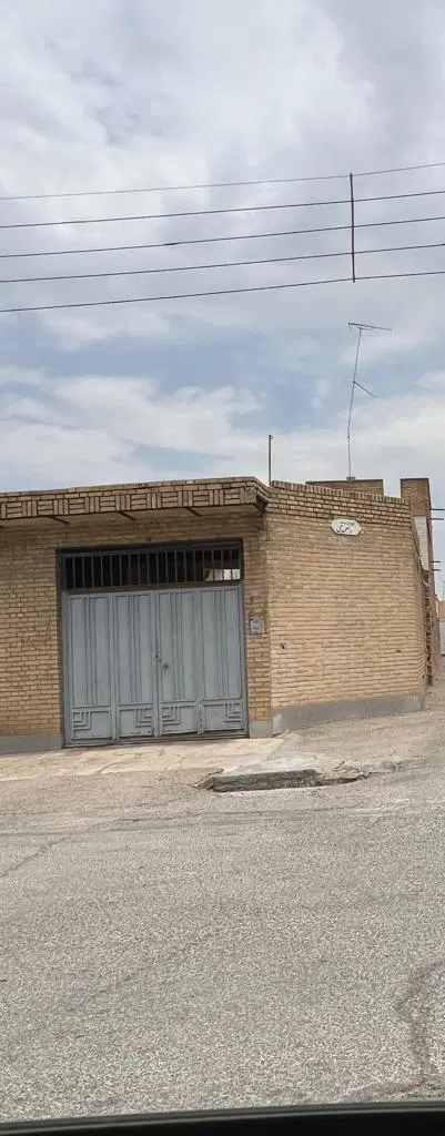 زمین ۵۴ گز