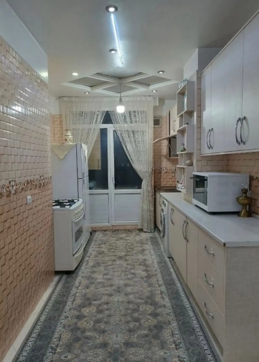 62 متری_ دو خواب فروشنده