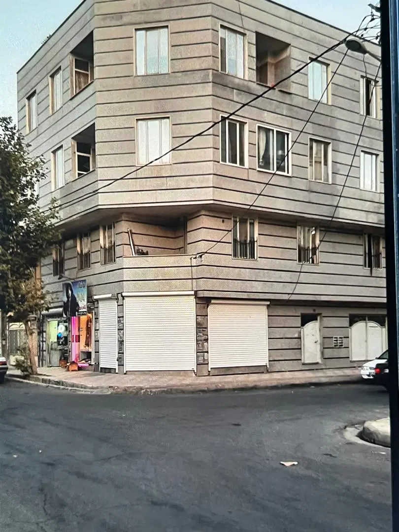 فروش مغازه نبش ۲۱ متری شهریار شهرک وایین