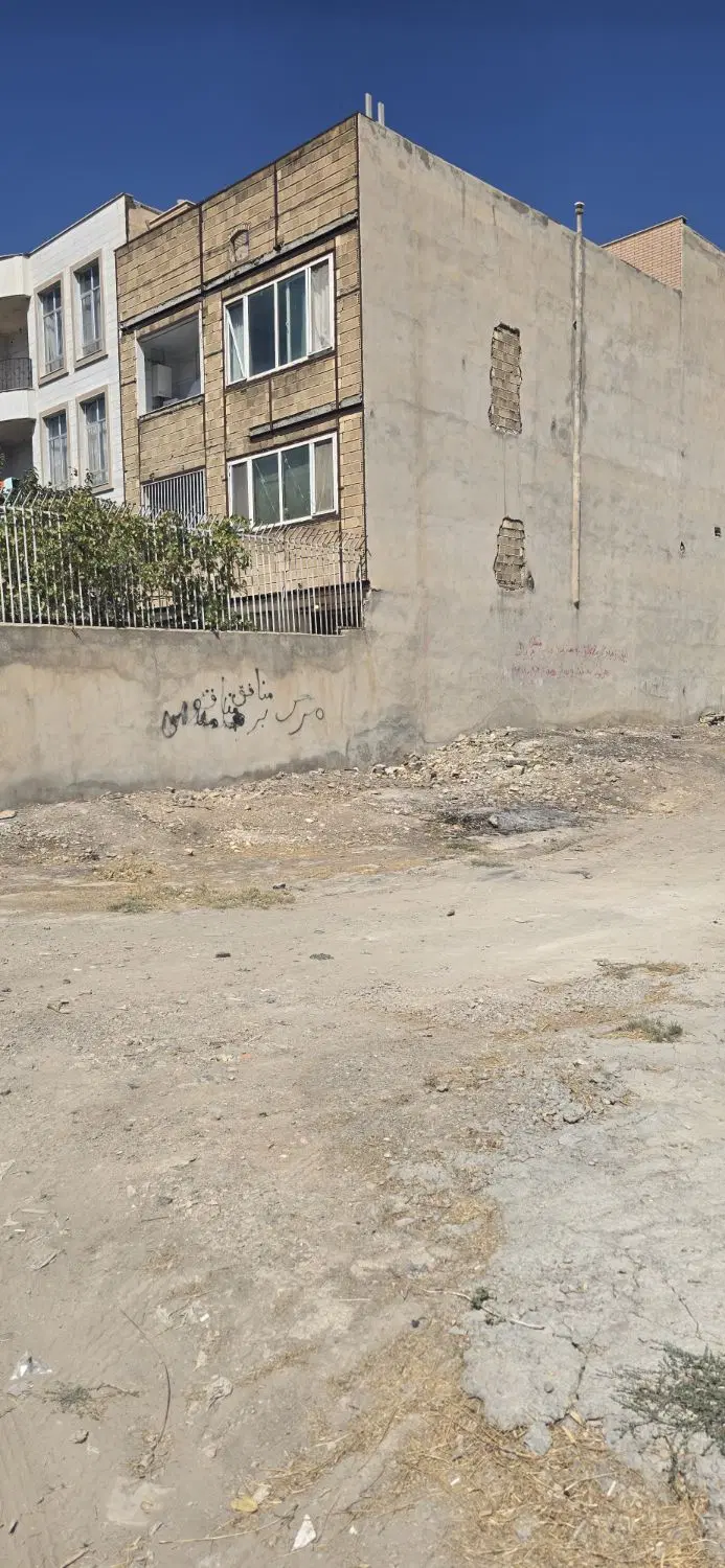 زمین دو بر شمالی جنوبی ۱۹۲ متری