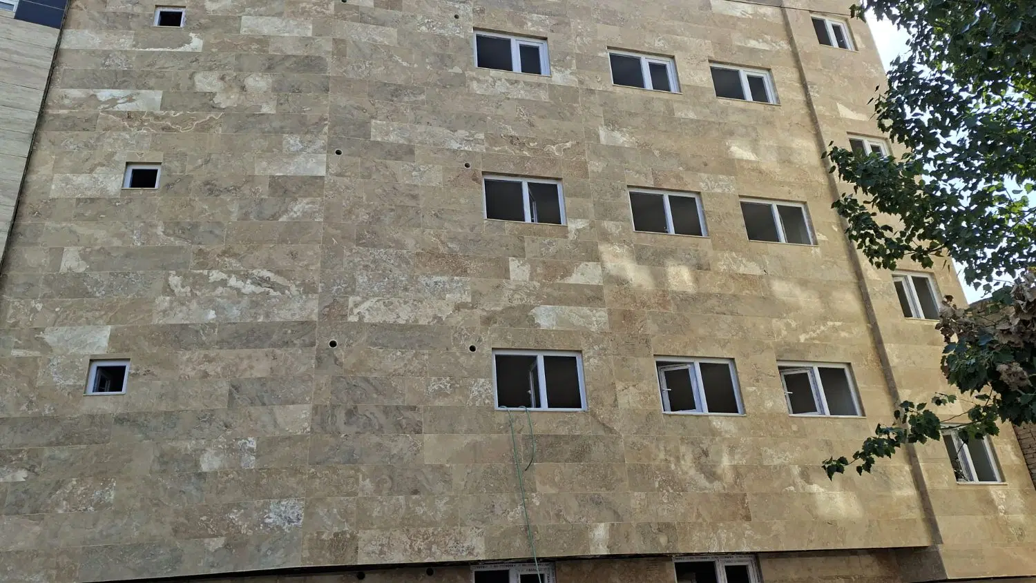 فروش واحد ۶۸ متری در خرمدل فرجی
