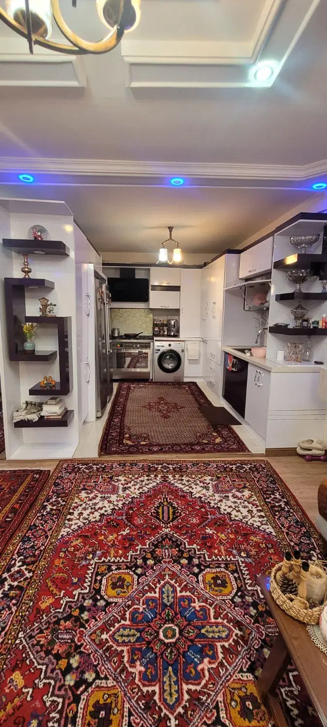 آپارتمان در عباسی
