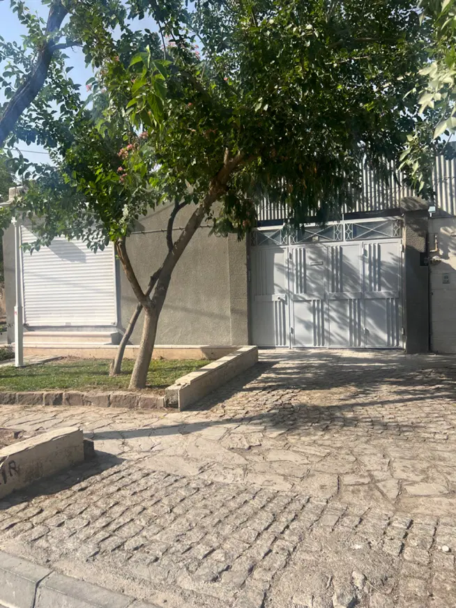 خانه ویلایی ۳ خواب حاشیه رستمی۲۲.نبش طالبی۱۰