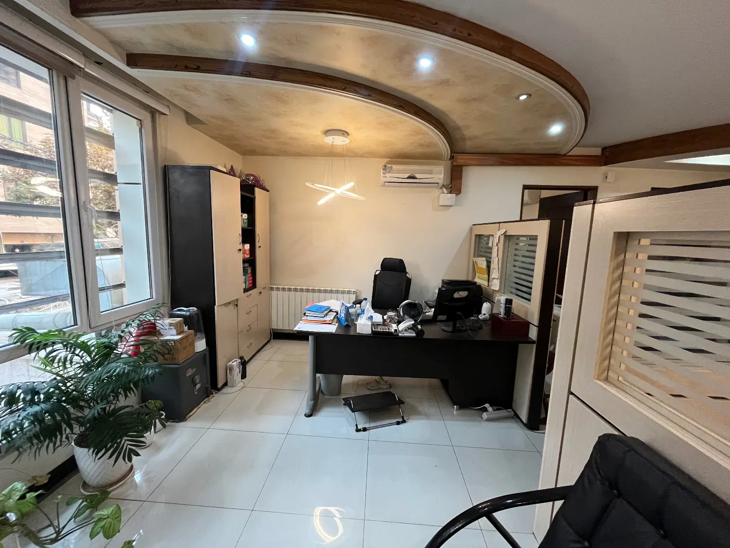 ۱۰۶ متر سند اداری
