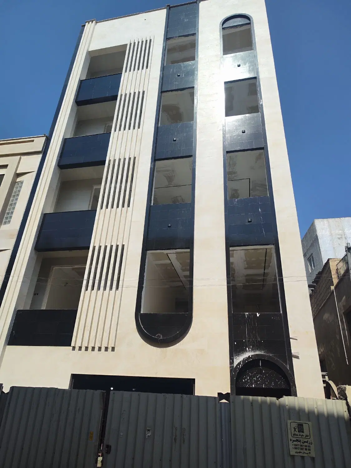 فروش واحد ۲۰۰ متری نوساز