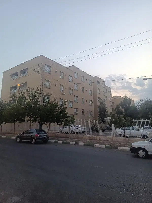 آپارتمان خیابان هویزه