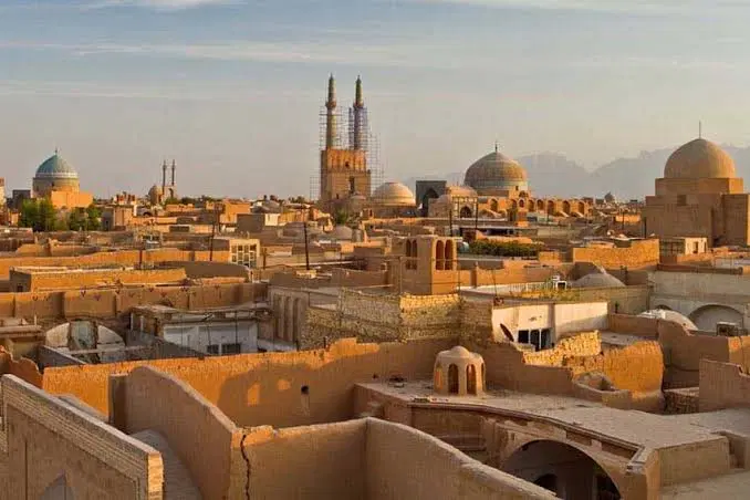 منزل دو نبش