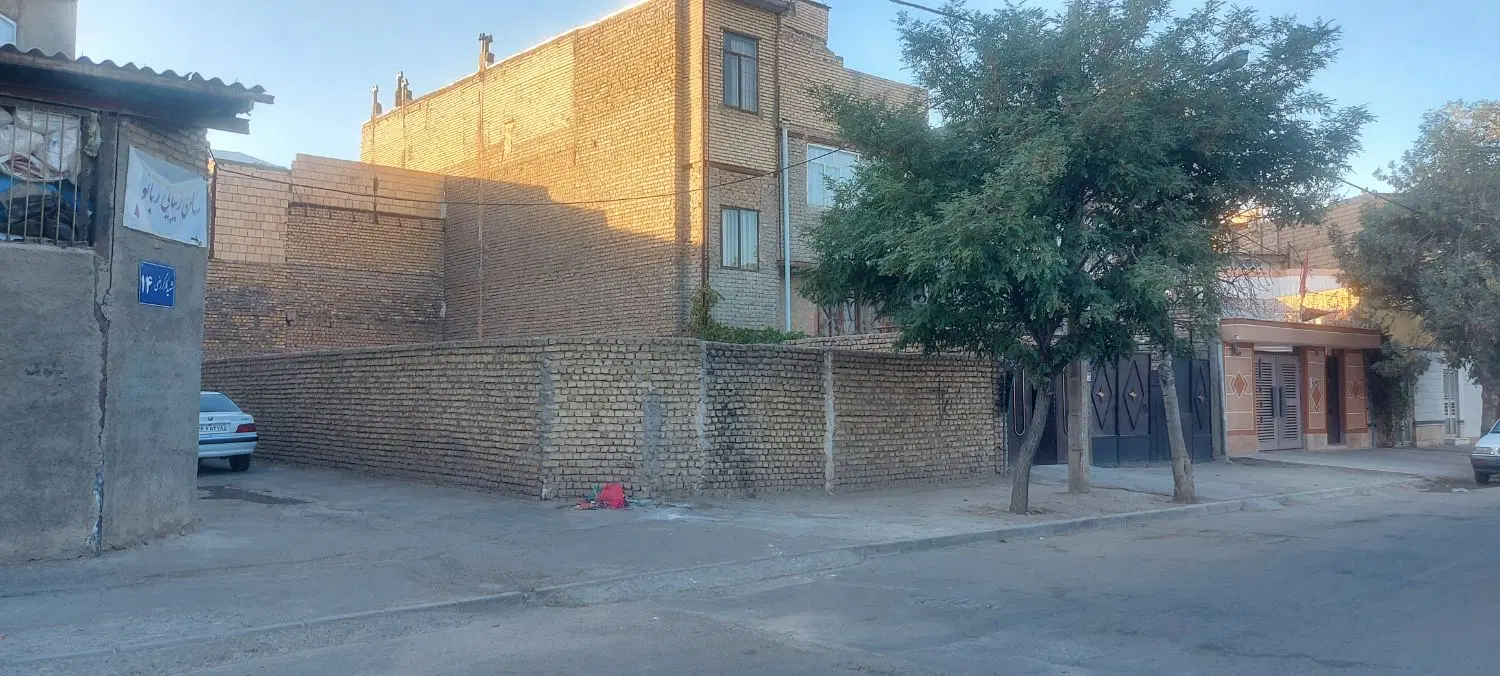 زمین 160 متری سر نبش