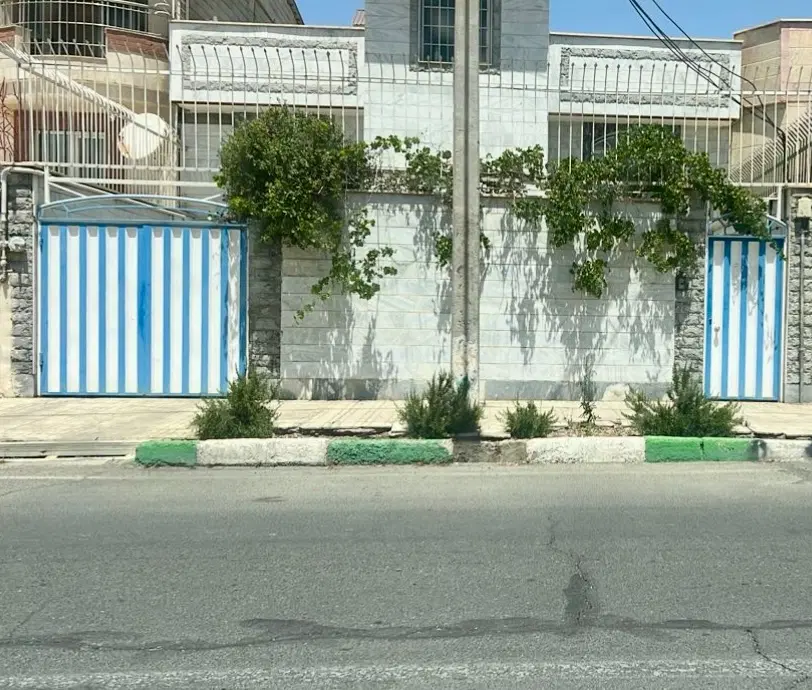 فروش فوری ویلایی در فاز سه اندیشه محله ۹